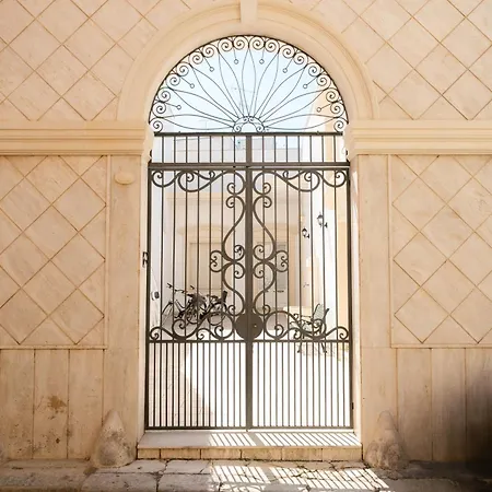 La Corte Di Jaco Monteroni di Lecce